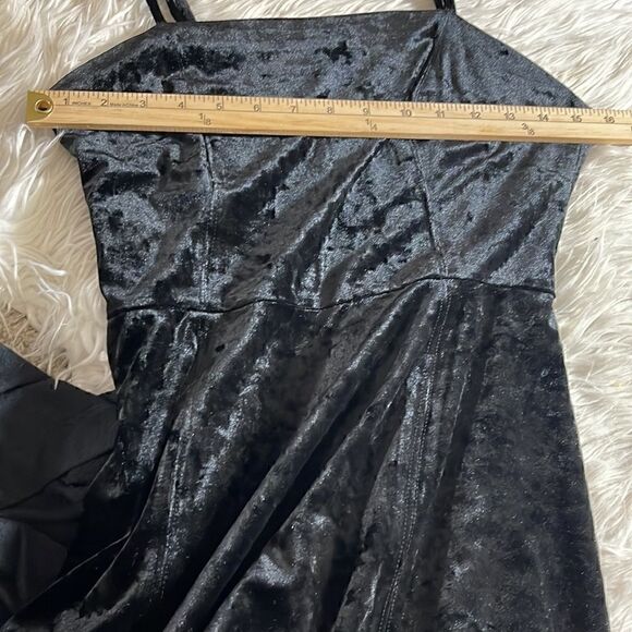 Mo:vint New York Dress Womens Sz Small velvet Black spaghetti strap Boho Gothic - Picture 8 of 12